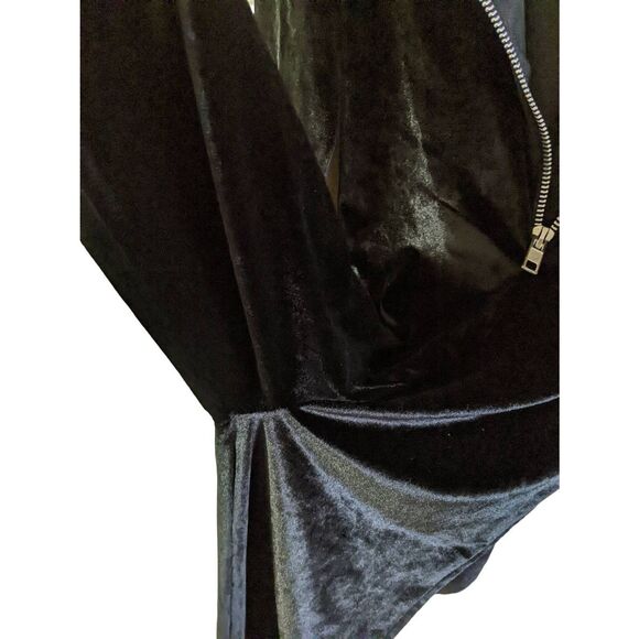 Spirit Halloween Black Onepiece Catsuit Costume with Attached Tail Adult Size XS - Picture 12 of 12